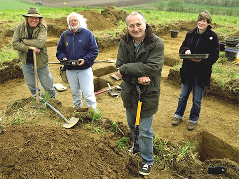 Tony Robinson as presenter of Time Team
